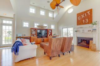 Spacious Avalon Beach House - 2 Blocks to Water! - Avalon - 7