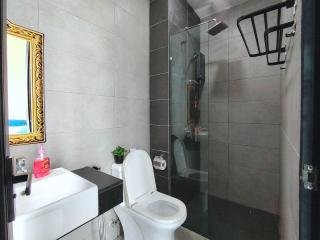 Big Family stay urban Large Pool & Sea view Netfix - Jelutong - 8