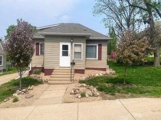 Family Waterfront Villa - Ortonville - 7
