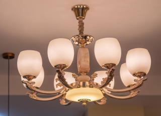 Exquisite Condo with Free parking Gym and Pool - 3