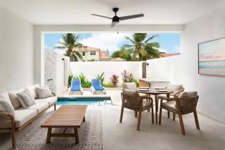 Townhome in Porters Steps from Beach & Plunge Pool - Saint James - 2
