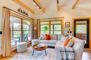 Fire Pit and Views Pet-Friendly Vermont Cabin - 8