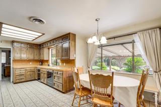 Spacious Home - 6 Mi to Downtown Fresno! - 3