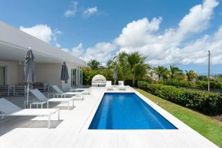 Westmoreland Luxury Villa, Pool, Sea Views, Beach Club Access - Saint James - 0