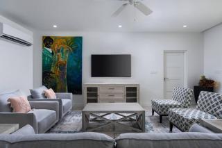Westmoreland Luxury Villa, Pool, Sea Views, Beach Club Access - Saint James - 1