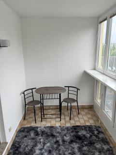 Schöne Wohnung für Tagesgäste, Studenten oder Handwerker, Chemnitz Gablenz, ÖPNV direkt vor der Tür, Internet & TV inkl - Chemnitz - 7