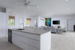 3 bed Luxury villa with sea views on Platinum Coast & beach club access - Saint James - 1