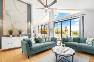 Beach Rd, 300ft to Beach Access & 500ft to Siesta Key Village, 2bdr & Studio - Siesta Key - 0