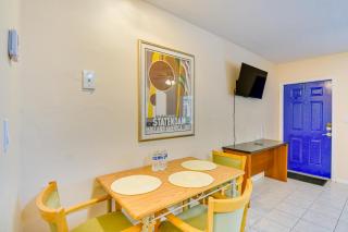 Centrally Located Hallandale Beach Condo - Hallandale Beach - 9