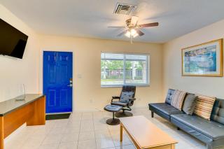 Centrally Located Hallandale Beach Condo - Hallandale Beach - 5