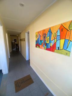 Aguilar House Hostel B&B - 2