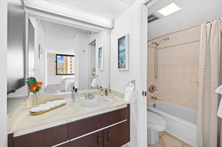 Sleeps 6 balcony with DH view - Honolulu - 3