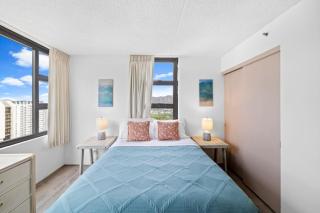 Waikiki condo sleeps 6. Parking. - Honolulu - 7
