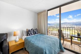 Waikiki condo sleeps 6. Parking. - Honolulu - 6