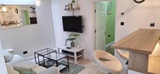 NEW 3 bedrooms Flat in Ashford near Heathrow - 9