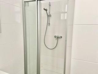 100 m2 Apartment with Free Parking - 15 min to Center - Vienne - 2
