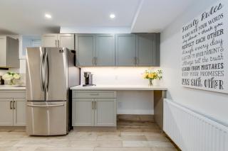 Midtown 2 Bedroom Apartment - Toronto - 7