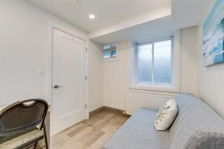 Midtown 2 Bedroom Apartment - Toronto - 1