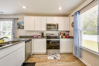 Family Home Near Marina in Ocean Isle Beach! - Ocean Isle Beach - 1