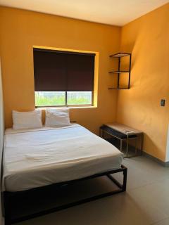 Estudios amueblados y equipados con cocineta en ubicación Céntrica MTY - 9