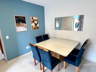 Apartamento completo, 3 quartos com ar condicionado, churrasqueira na sacada, piscina no cond, ao lado da Praia Grande e na cara do gol para a centralidade comercial turística do itaguá! - 1