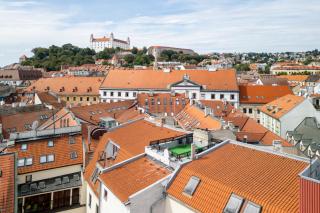 Arya - Spacious penthouse duplex with rooftop patio in the Main Square - Bratislava - 0