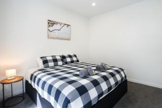 Recently Renovated Central Apartment - Dunedin - 4