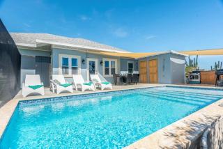 Baby Beach Bliss Villa - Walk to Beach! - Ceru Colorado - 0