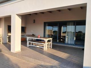 Camelot Cottages - Langebaan - 7