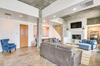 Steps to Bermuda Beach Oceanfront Home! - Galveston - 7