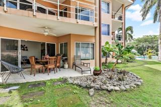 BLA1 3 Bedroom Condo with Direct Beach Access - 0