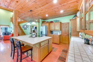 Riverfront Cabin on 2 Acres in Glenwood! - Glenwood - 3