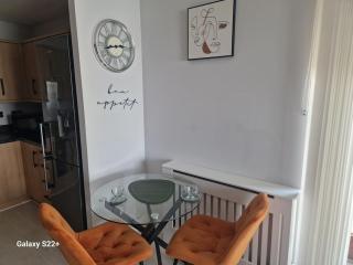 Beautiful Flat with Serene Views - 2