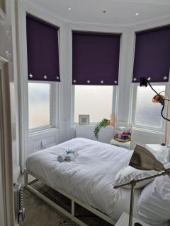 Aunty Katie's House, NI Tourist Board Certified & located on the main Oldpark Road to Belfast, with Free Continental Breakfast & Free Ultra Fast SKY internet, free SKY Sports & free SKY Cinema, Self-check in after 10pm GMT - Belfast - 5