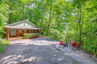 Cabin with Hot Tub, Near Smoky Mountains Natl Park! - Whittier - 0