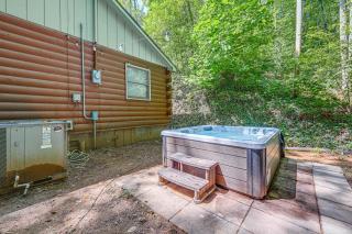 Cabin with Hot Tub, Near Smoky Mountains Natl Park! - Whittier - 9