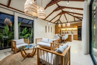 Rice Field Villa Ubud - 5