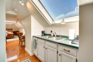 Studio in Historic Cathedral Hill Neighborhood! - Saint Paul - 5