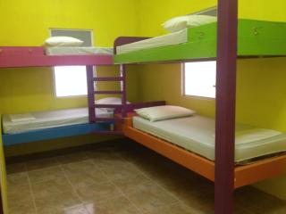 Travellers Palm Backpackers - Caye Caulker - 1