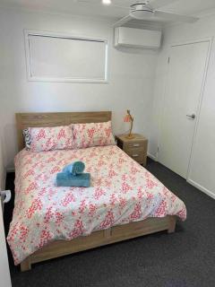 Beach Life - 3 Bedroom Duplex, 80 steps to Mermaid beach - Gold Coast - 2