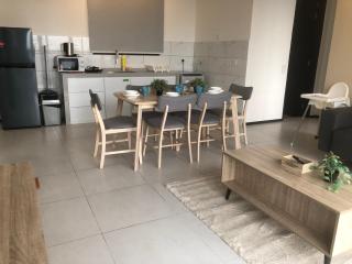 Urban Suite Condominium By Blue Sky Holidays - Jelutong - 2