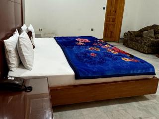 Comfort Rezidor Guest House - Kalar Goth - 4