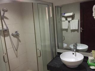 Emerald Hotel & Restaurant - Nuku‘alofa - 8