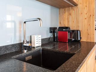 Grand appart haut de gamme 8p, skis aux pieds, vue Mont Blanc, balcon, parking, linge inclus - FR-1-351-199 - 5