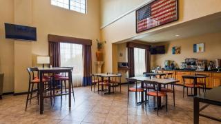 Best Western Windsor Pointe Hotel & Suites-Frost Bank Center - San Antonio - 7