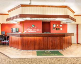 Quality Inn & Suites Kansas City - Independence I-70 East - Independence - 5