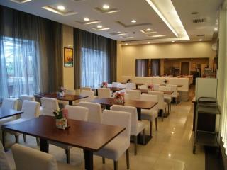 Magnotel Shanghai Maglev Station - 6