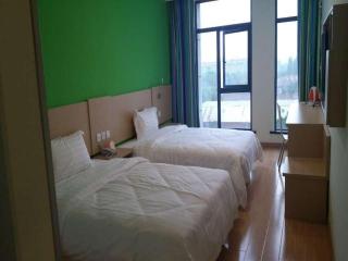 7 Days Inn Shanghai Minhang Dongchuan Road Jiaotong University - Shanghai - 1