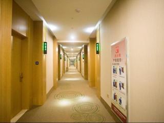 GreenTree Inn Fuyang Linquan County Yiwu Trade City Express Hotel - 5