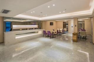 Lavande Hotel Guangzhou Jingxi Southern Hospital Metro Station - 4